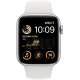 Apple Watch SE 2022 2. Generation (GPS, 44 mm) – Silbernes Aluminiumgehäuse mit weißem Sportarmband S/M